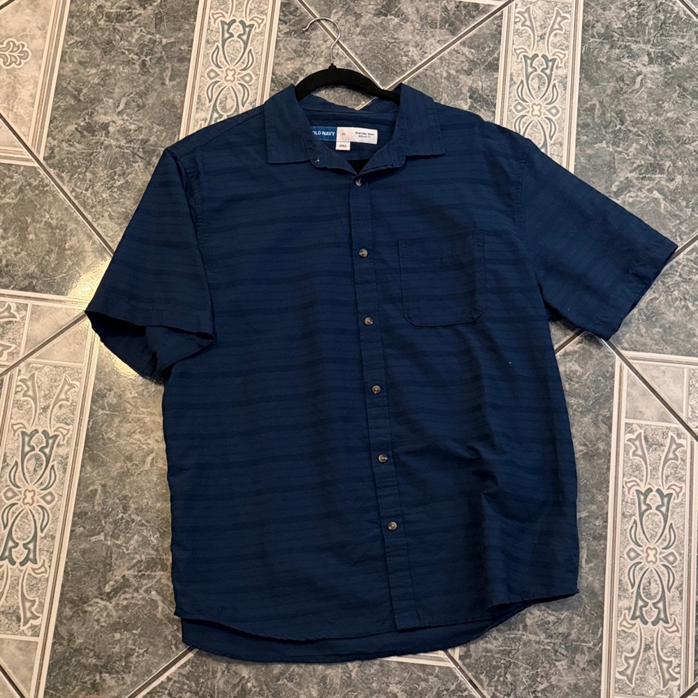 Old Navy Navy Blue Casual Button-Down Shirt